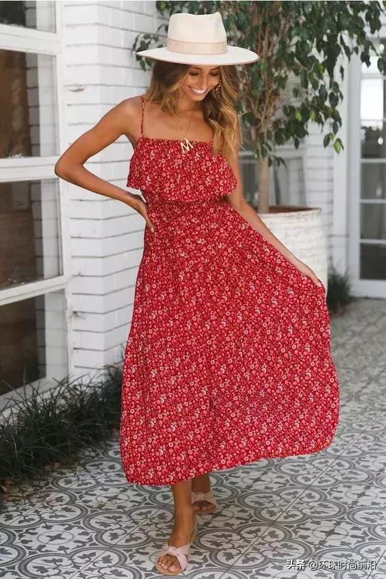 美炸了的吊带裙也挑人，会露才是王者