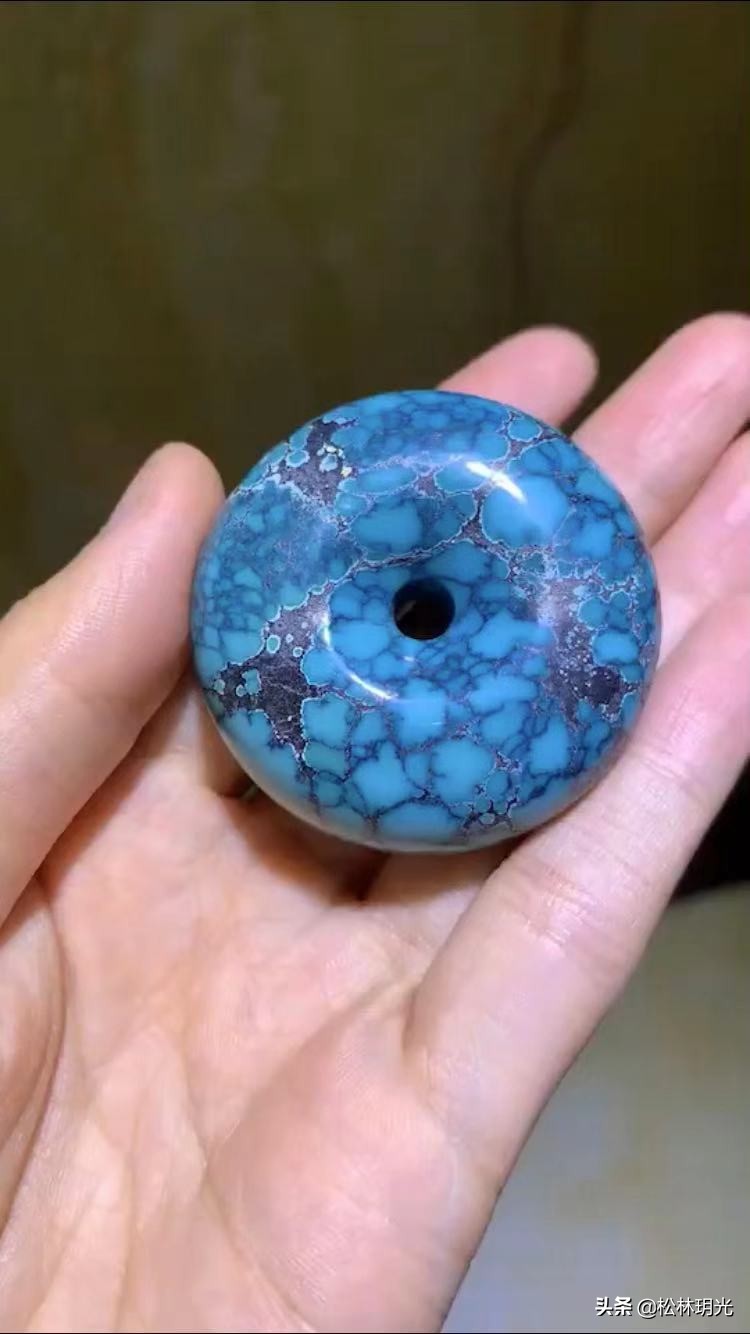 绿松石原矿寓意,绿松石原矿开采