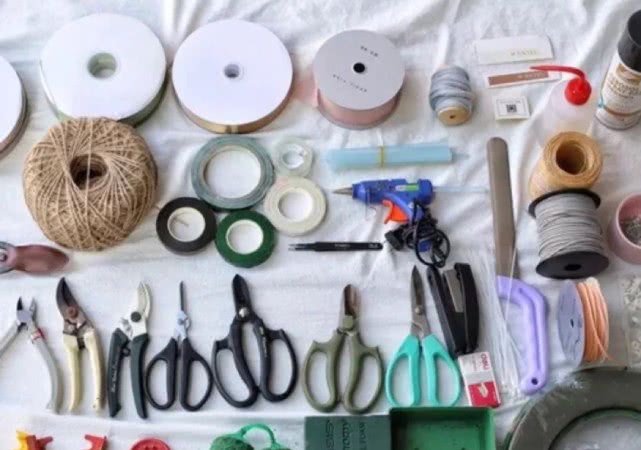 开花店一定要懂花艺吗,新开花店必备的花艺有哪些