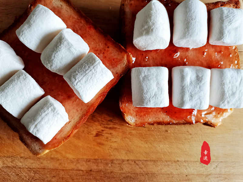 用吐司模具烤吐司做法,用吐司模具怎样做酸奶蛋糕