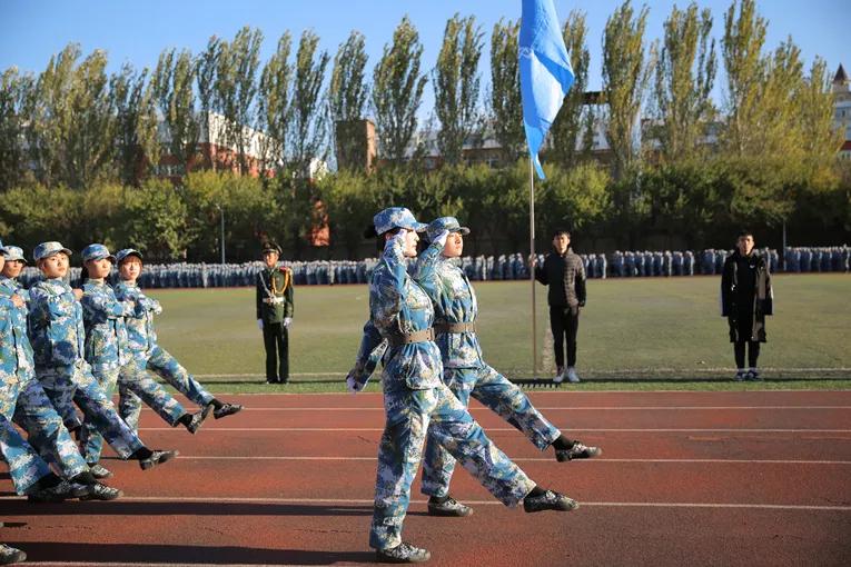 阜新高等专科学校新生报到,辽宁阜新高等专科学校军训