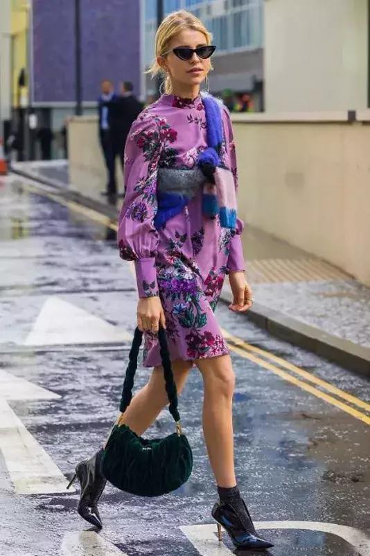 今年秋冬最惊艳的配色,惊艳到炸裂的配色