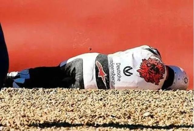 舒马赫玩滑雪的视频,舒马赫滑雪