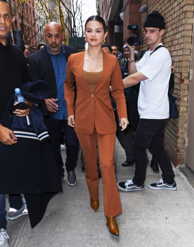 赛琳娜·戈麦兹班尼·布兰科,断眉哥与赛琳娜戈麦斯的神仙现场