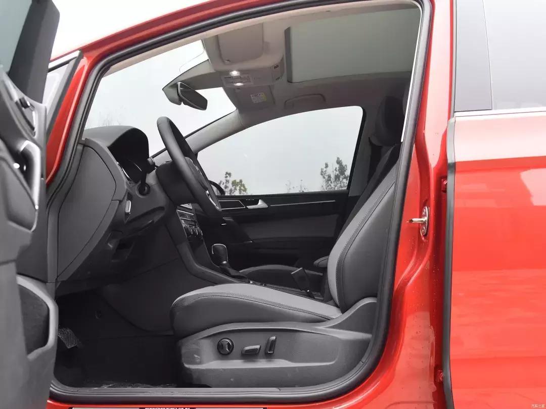 2016高尔夫嘉旅230tsi自动进取,试驾大众高尔夫