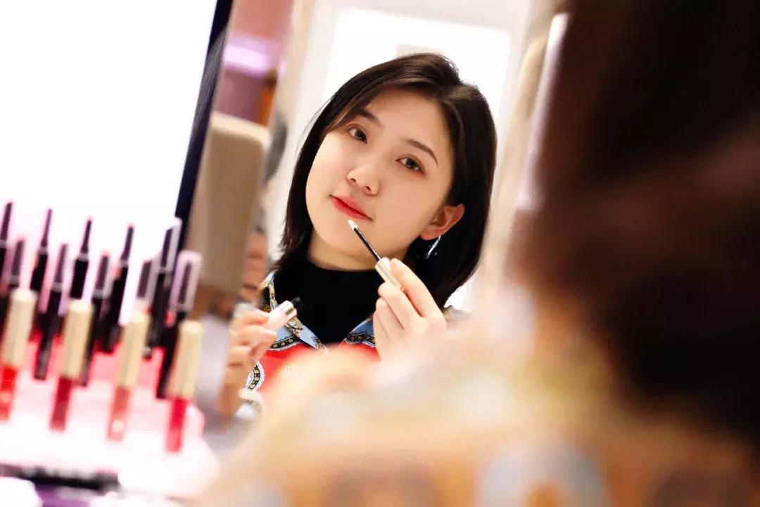 可以提升妆容质感的化妆品,提升妆感化妆产品