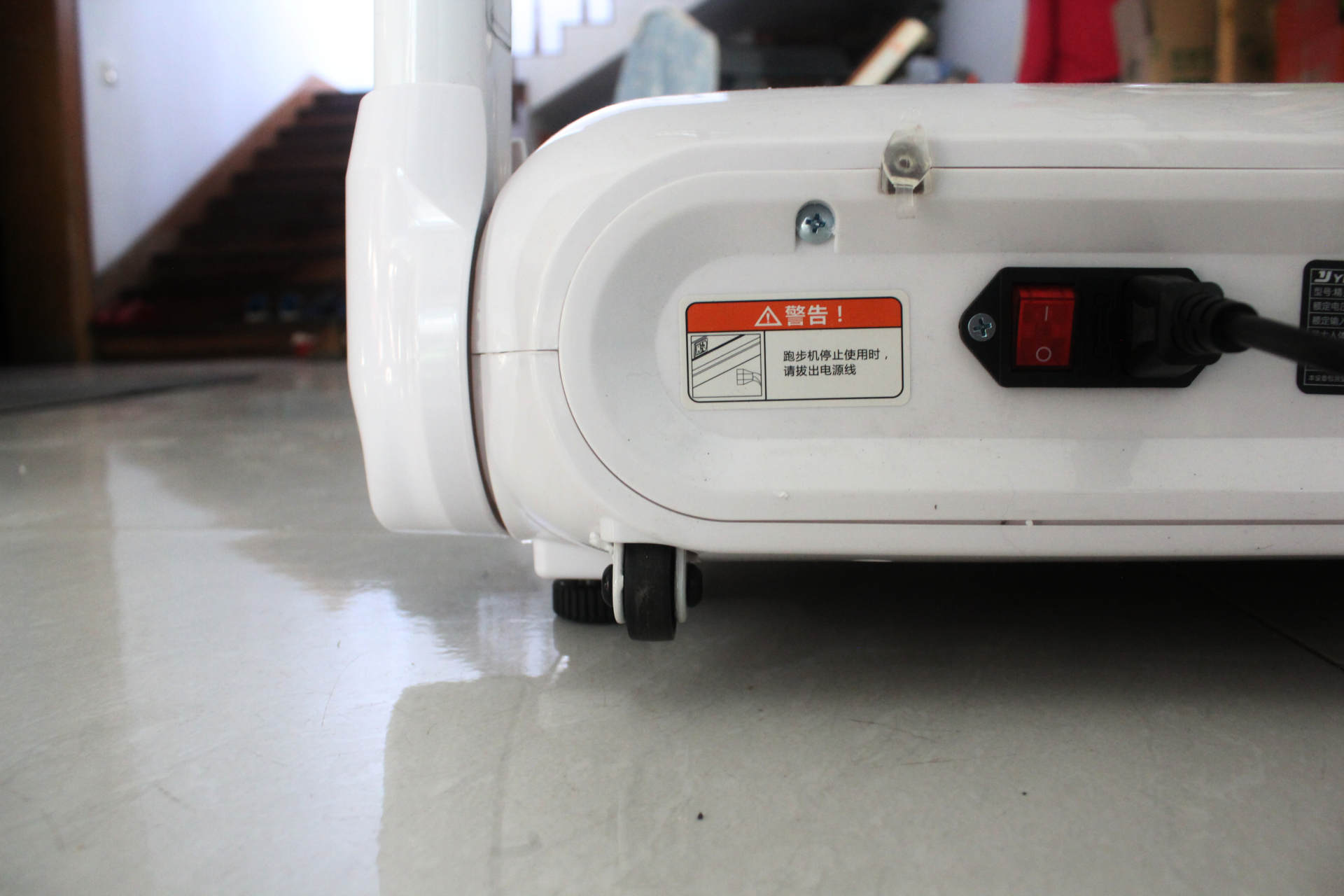 每逢佳节胖三斤?华为智选亿健精灵S7跑步机,宅家健身好选择