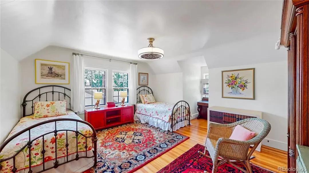 100万在国外能买到什么样的房子,在美国100万能买什么样的房子