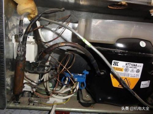 家里冰箱一直嗡嗡响不停机怎么办？