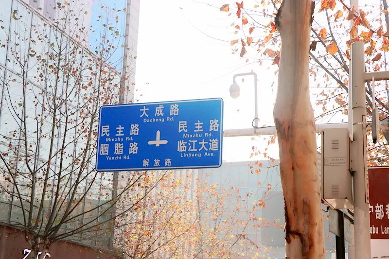 慢悠悠在司门口晃荡，感受武汉老城区的宠辱不惊