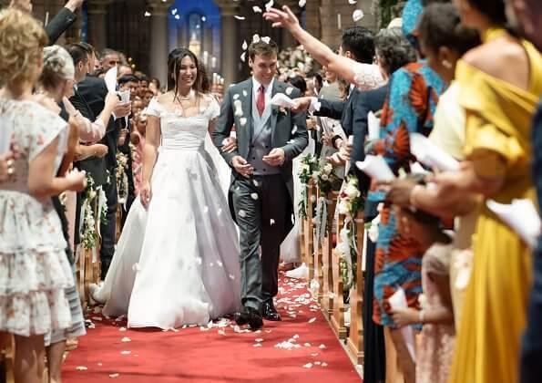 摩洛哥王子迎娶越南新娘,摩纳哥王妃婚纱