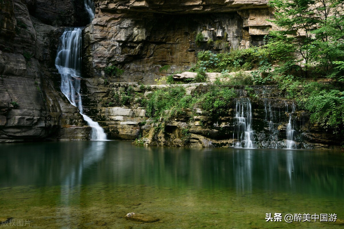 太行大峡谷苍翠欲滴,太行大峡谷风景区瀑布