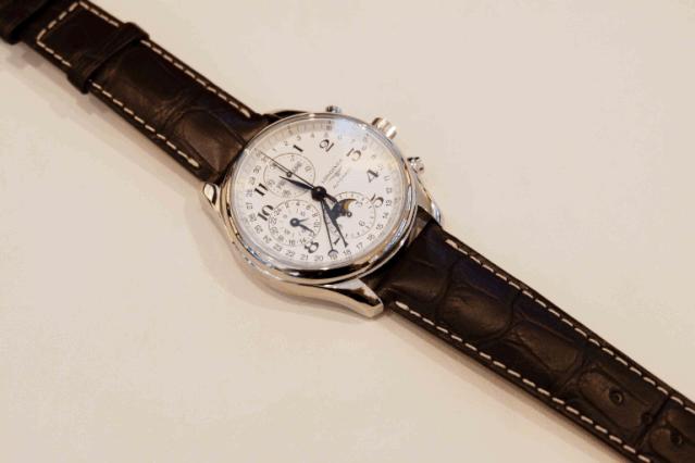 “表”面文章怎样做，郑州百货大楼名表节抢鲜上市