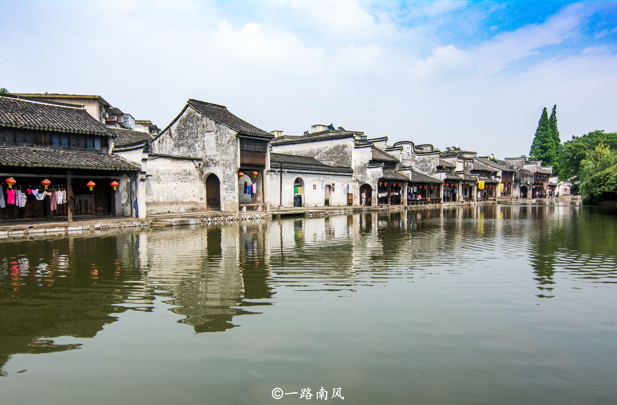 浙江南浔古镇和西塘古镇近吗,南浔为什么没有西塘名气大