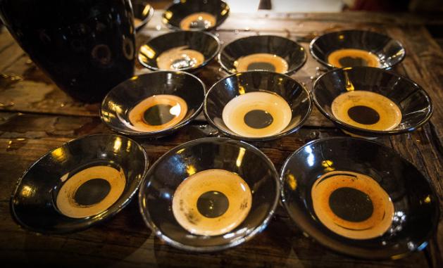 古人喝一口酒,古人喝的酒和现在酒哪个好喝