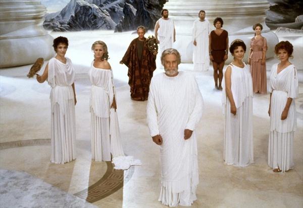 宙斯克雷多斯,宙斯相当于什么神