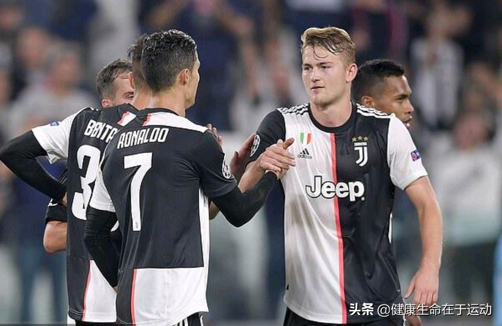 无人能及!C罗成当今足坛三大新星的超级偶像,2022年或加冕球王