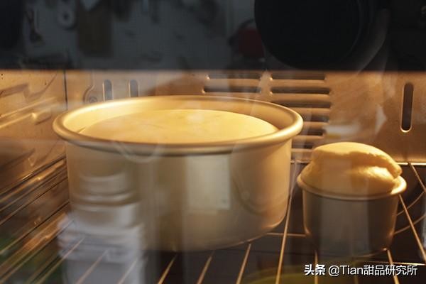 酵母碱面小苏打泡打粉有什么分别,酵母粉和小苏打和泡打粉区别