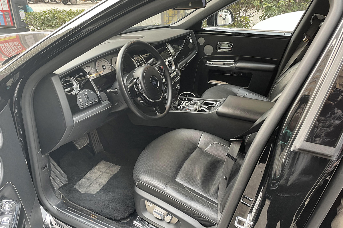 二手劳斯莱斯古思特值得购买吗,买一辆劳斯莱斯古思特全过程