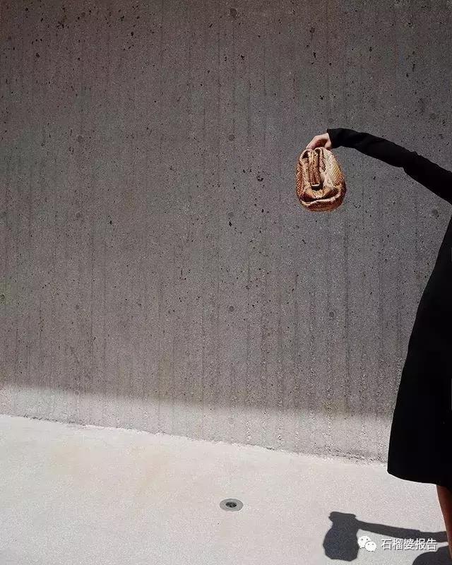 她一年买80个包，看完竟觉得有这个必要