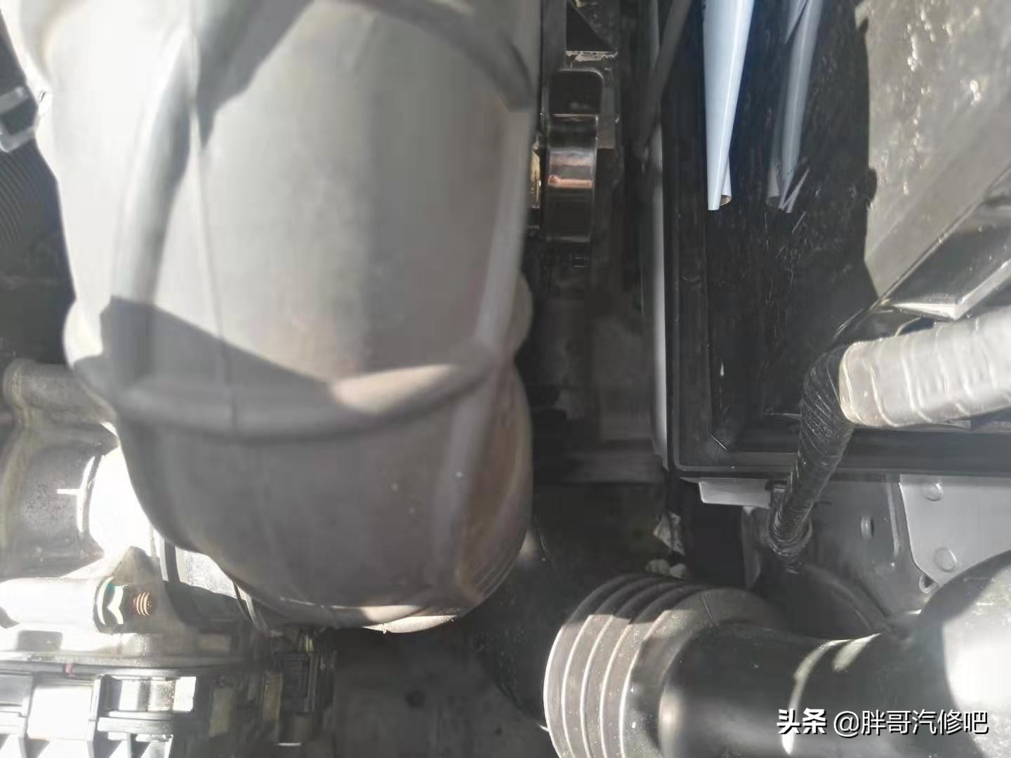 城市跨界运动小越野，马路牙子随便上，两万多元二手挂价