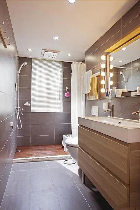 淋浴房和浴缸怎么选,浴缸和淋浴房哪个更经济实用