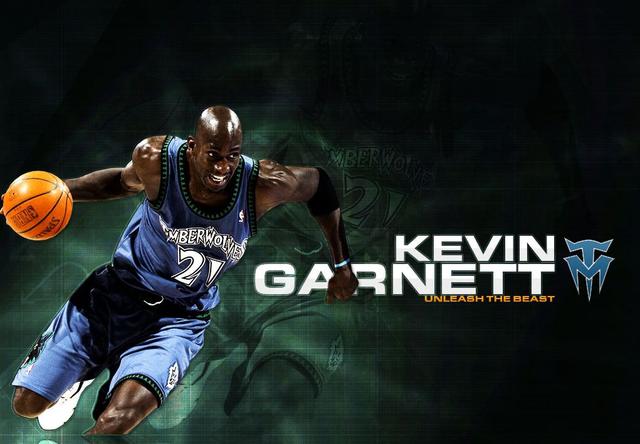 科比踢足球的时候有多猛,nba科比踢足球