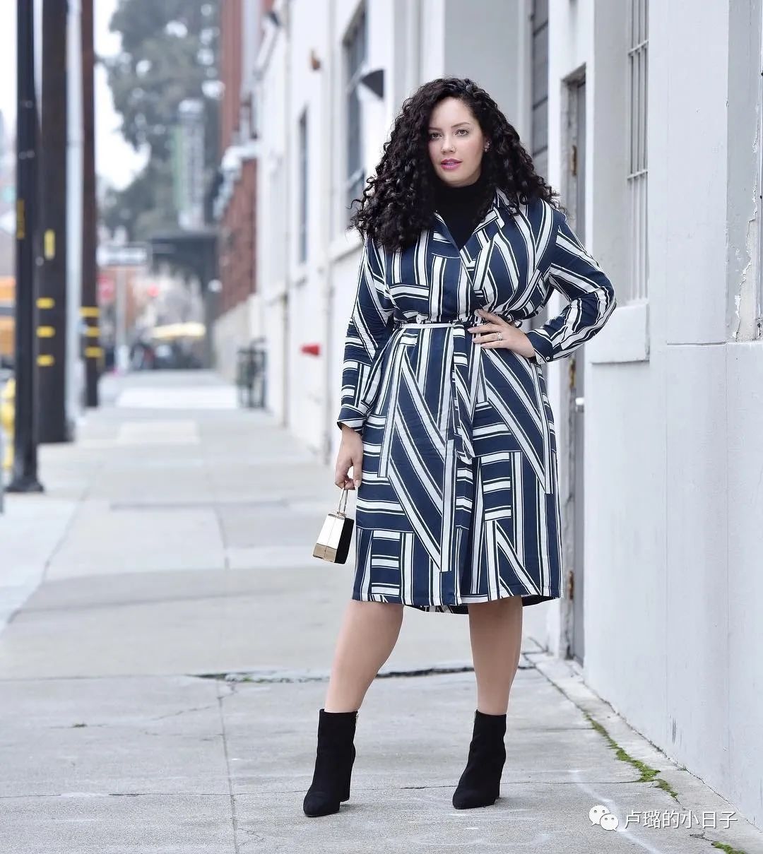 微胖遮肉显瘦,胖妹子看过来教你一招显瘦又百搭