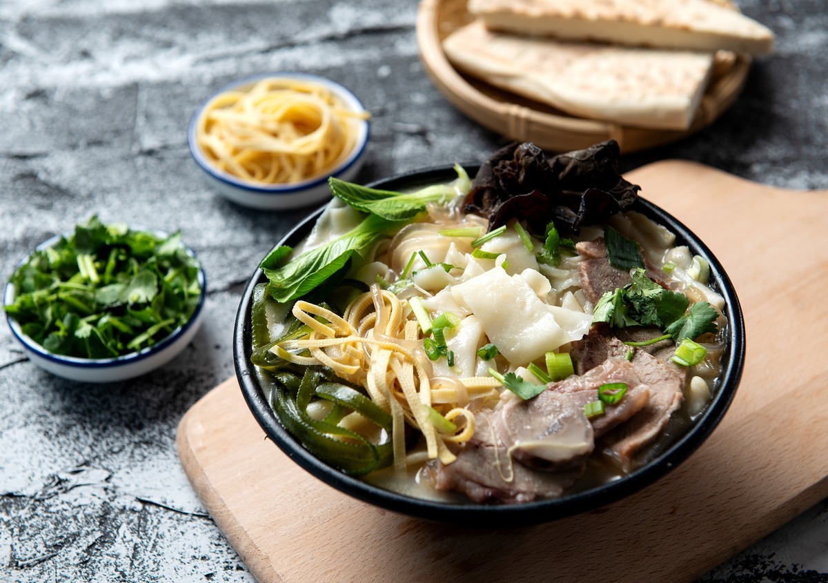 河南烩面为何在外地不火？内行人说出4个原因，你认同吗？