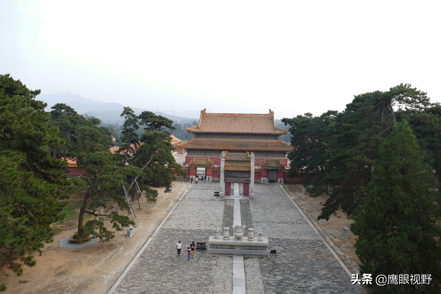 清朝皇帝为什么有清西陵和清东陵,清朝为什么选址清东陵