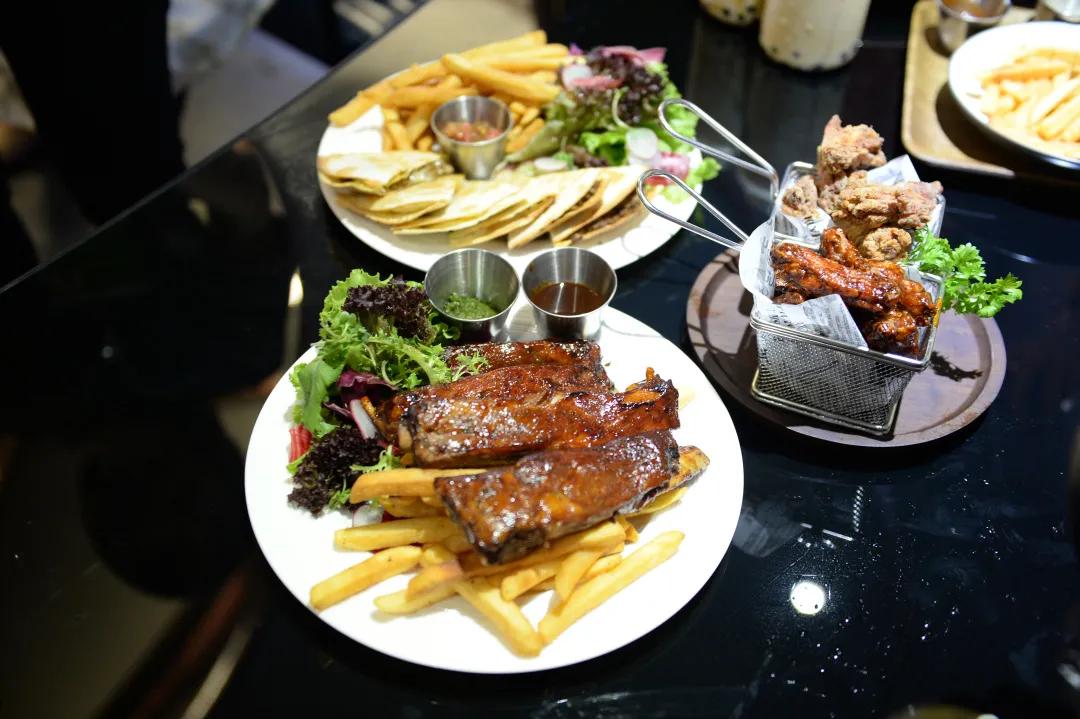 青岛西海岸金沙滩啤酒城,青岛金沙滩啤酒城简介