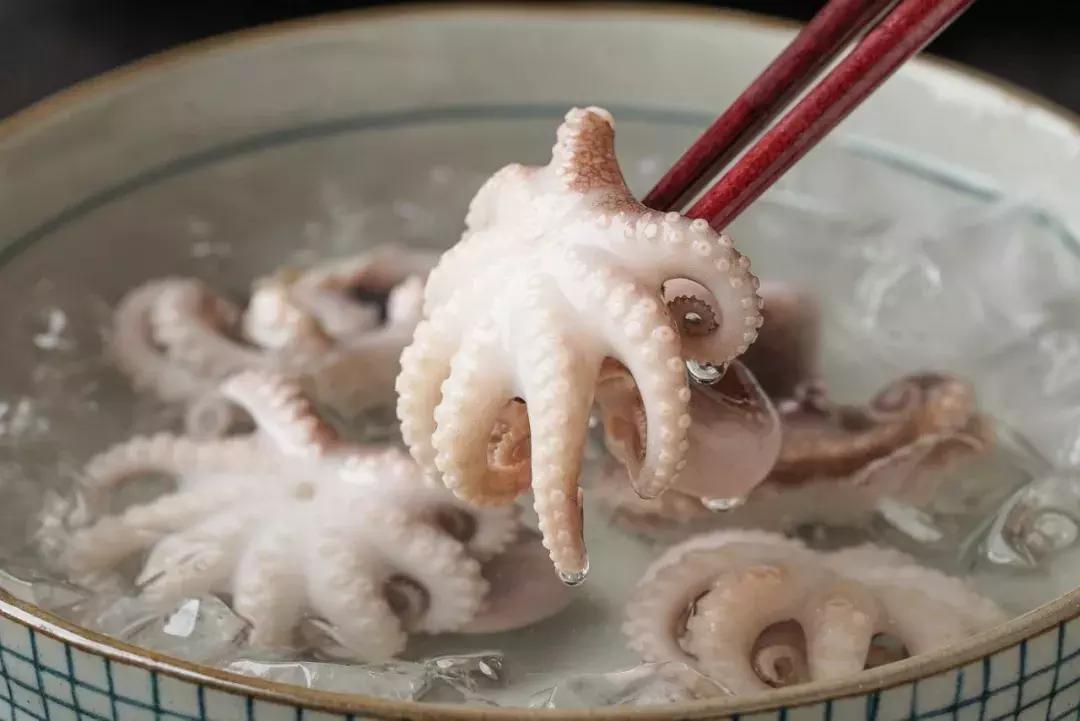 牛油火锅底料炒麻辣香锅,麻辣香锅的家常做法用火锅底料炒