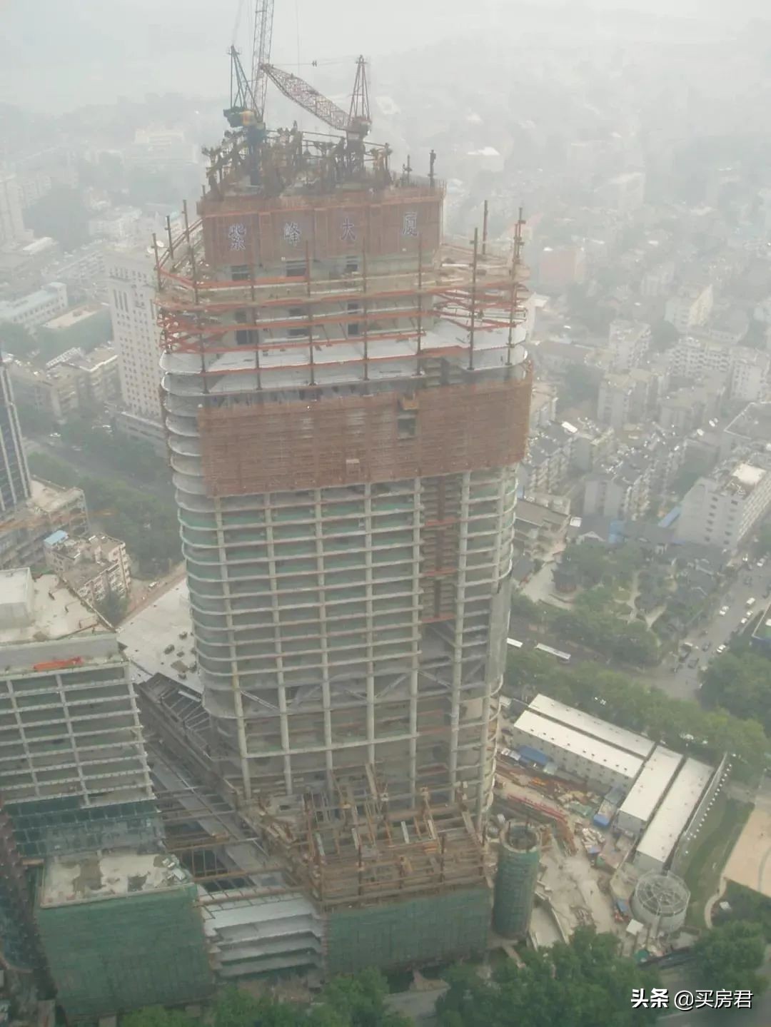 紫峰大厦为什么很冷清,怎么去紫峰大厦观光层