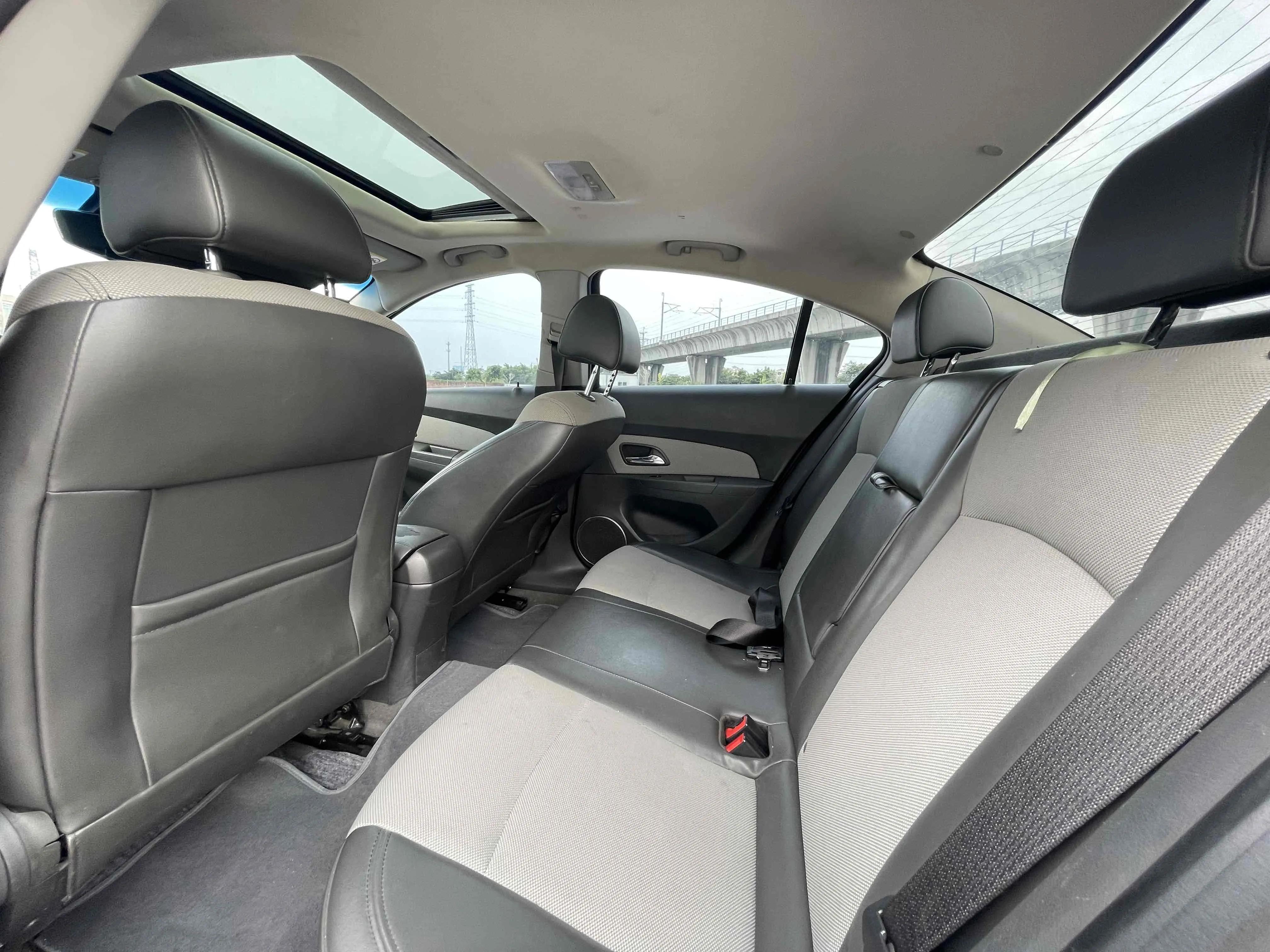 雪佛兰科鲁兹2009款1.6LSEAT图片欣赏