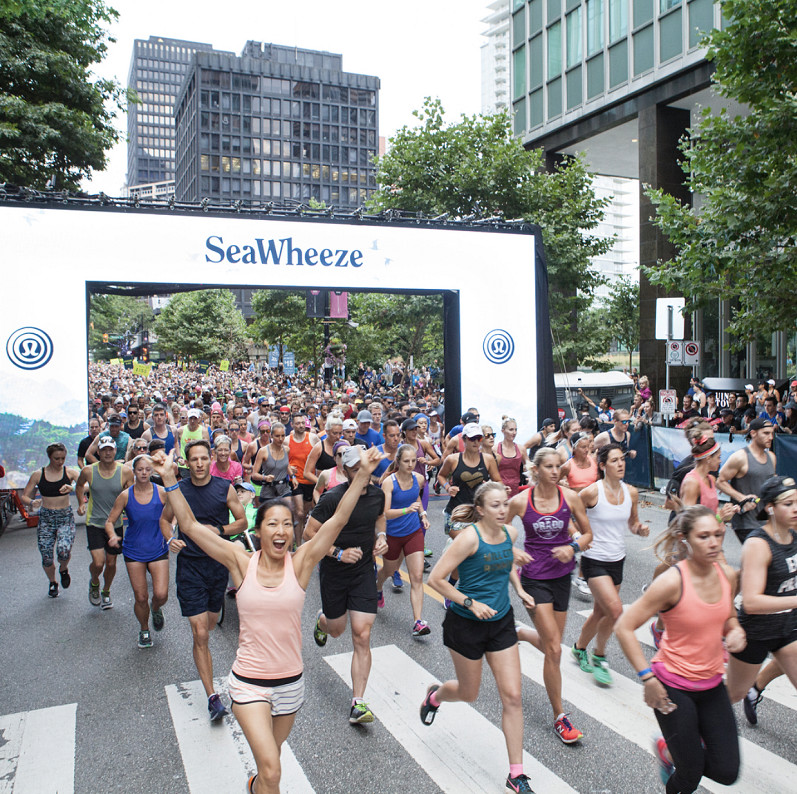 lululemon瑜伽裤绿灰色,瑜伽裤lululemon为什么成功