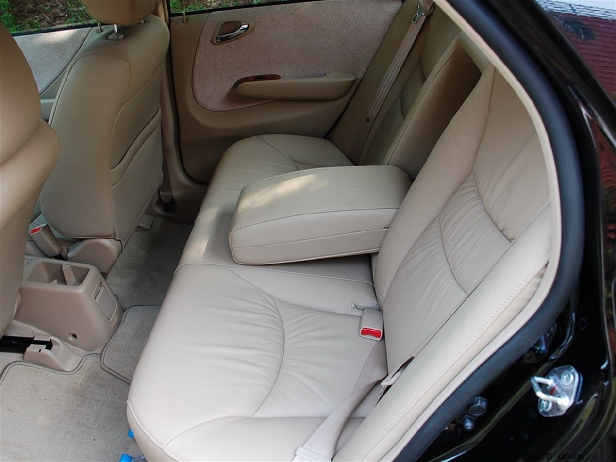 三厢飞度值得入手吗,1万2万多的飞度值得买吗