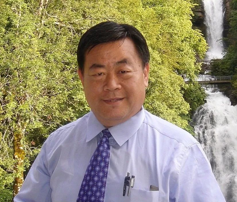 戴比尔斯如何控制钻石价格,戴比尔斯钻石保值升值要求