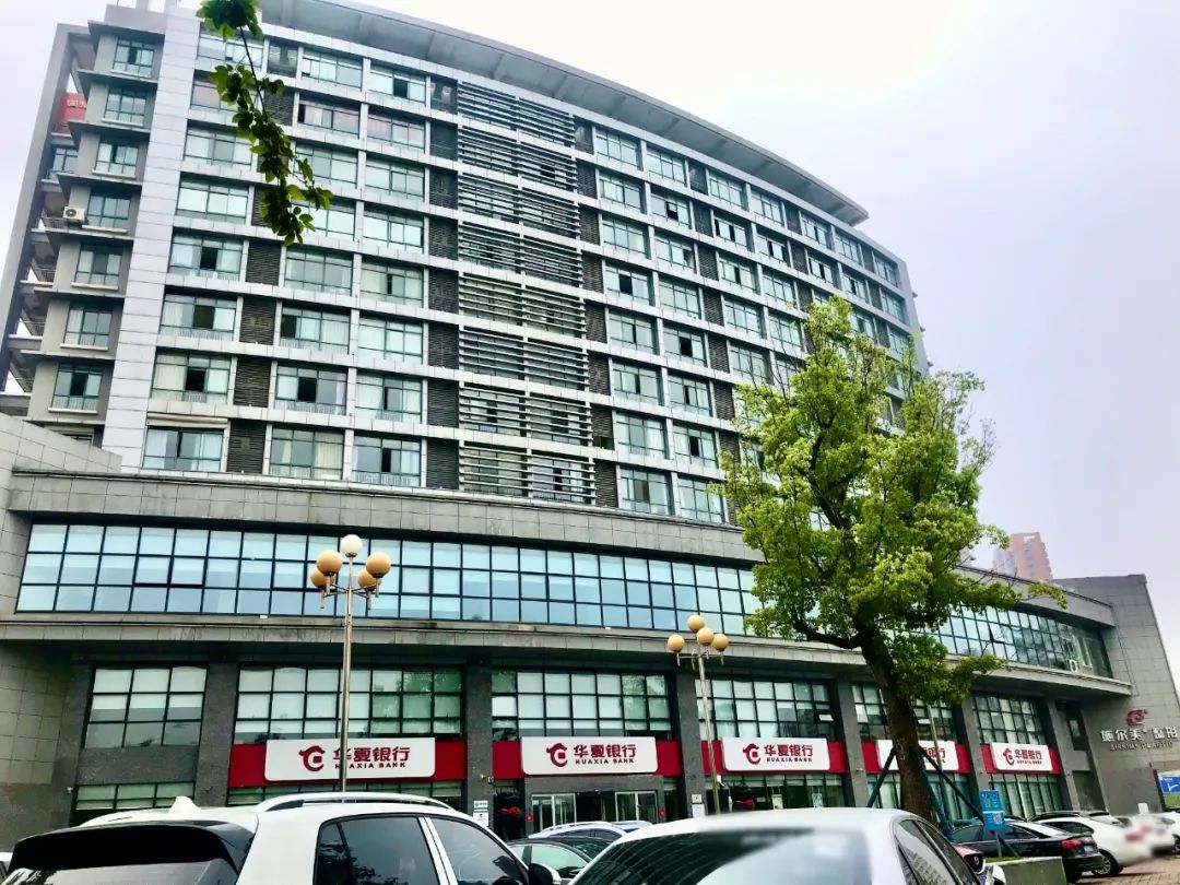 可惜!扬州昔日繁华商场现在竟成外卖基地