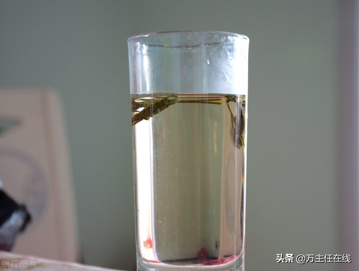 万主任健康课堂——多喝看不见的“水”