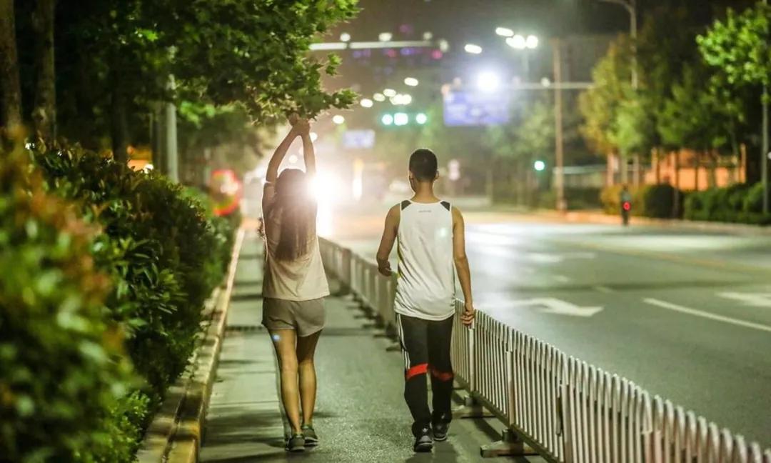 夏季高温跑步注意什么,夏天天气热该怎么跑步