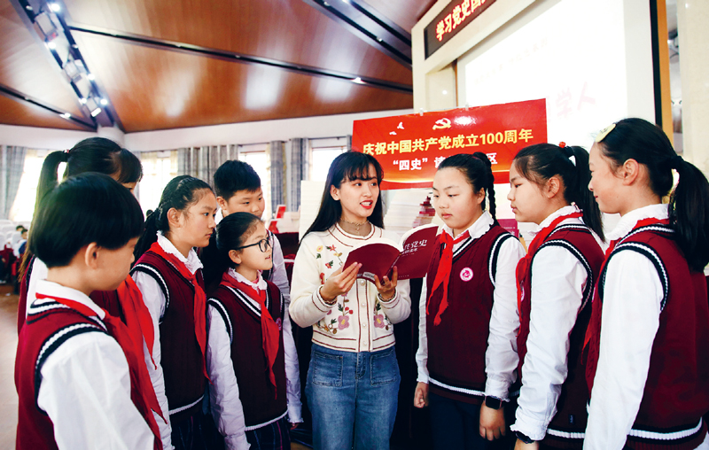 提振精气神奋进新征程,保持昂扬向上的精气神奋进新征程