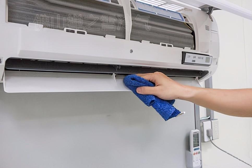 空调外机漏水管不漏水是什么原因,空调左边漏水调整位置后右边漏水