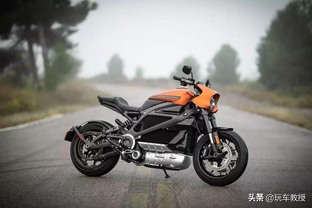 哈雷戴维森livewire电动摩托车,哈雷电动摩托车livewire价格