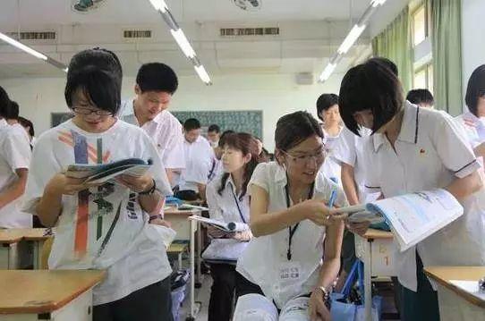 上大专真的有用吗看完你就懂了,读大专和不读大专利与弊