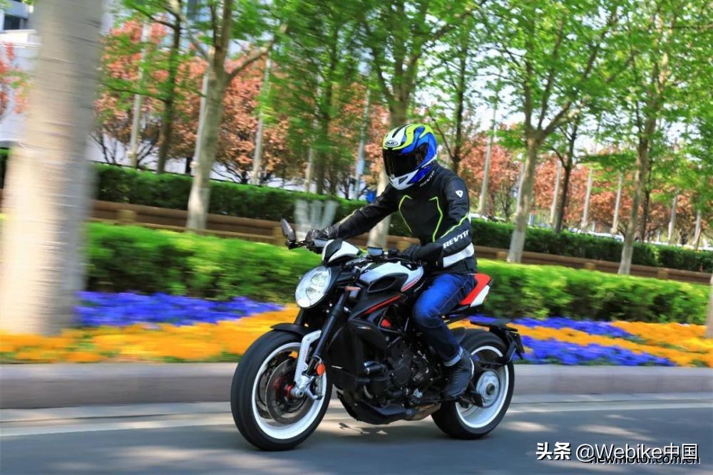 濂ュ彜鏂superveloce800,濂ュ彜鏂brutale800rr