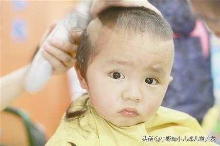 家长朋友们别弄错了,给孩子剃胎毛的最佳时间,不是满月