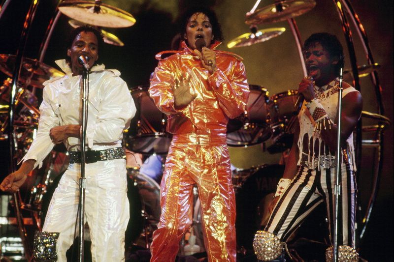 音乐之神迈克尔杰克逊,迈克尔杰克逊动感摇滚英文歌曲