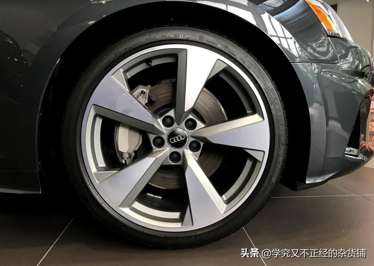奥迪a5对比梅赛德斯cla260,奥迪a5对比奔驰c260l价格