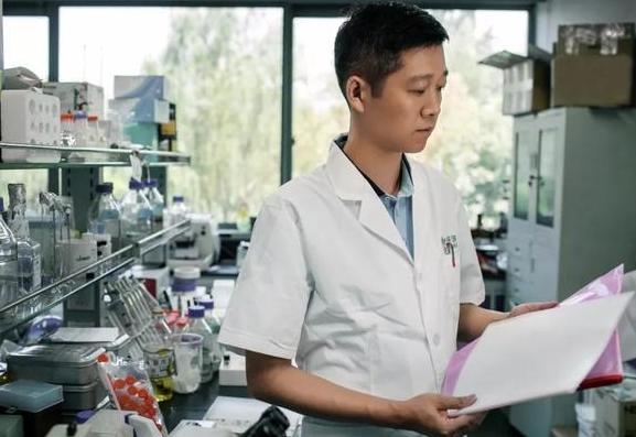 为什么现在中国父母带孩子这么累？究其根本，改变教导方式是关键