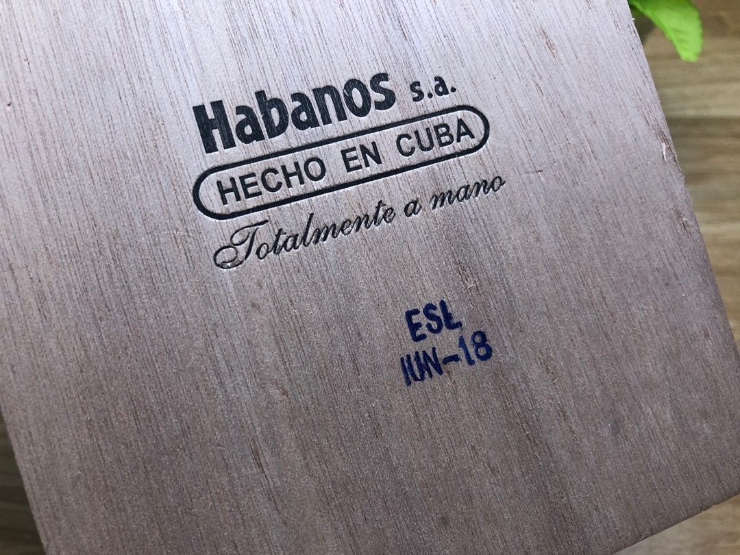 尾牙同事聚餐,同事年终尾牙小聚会